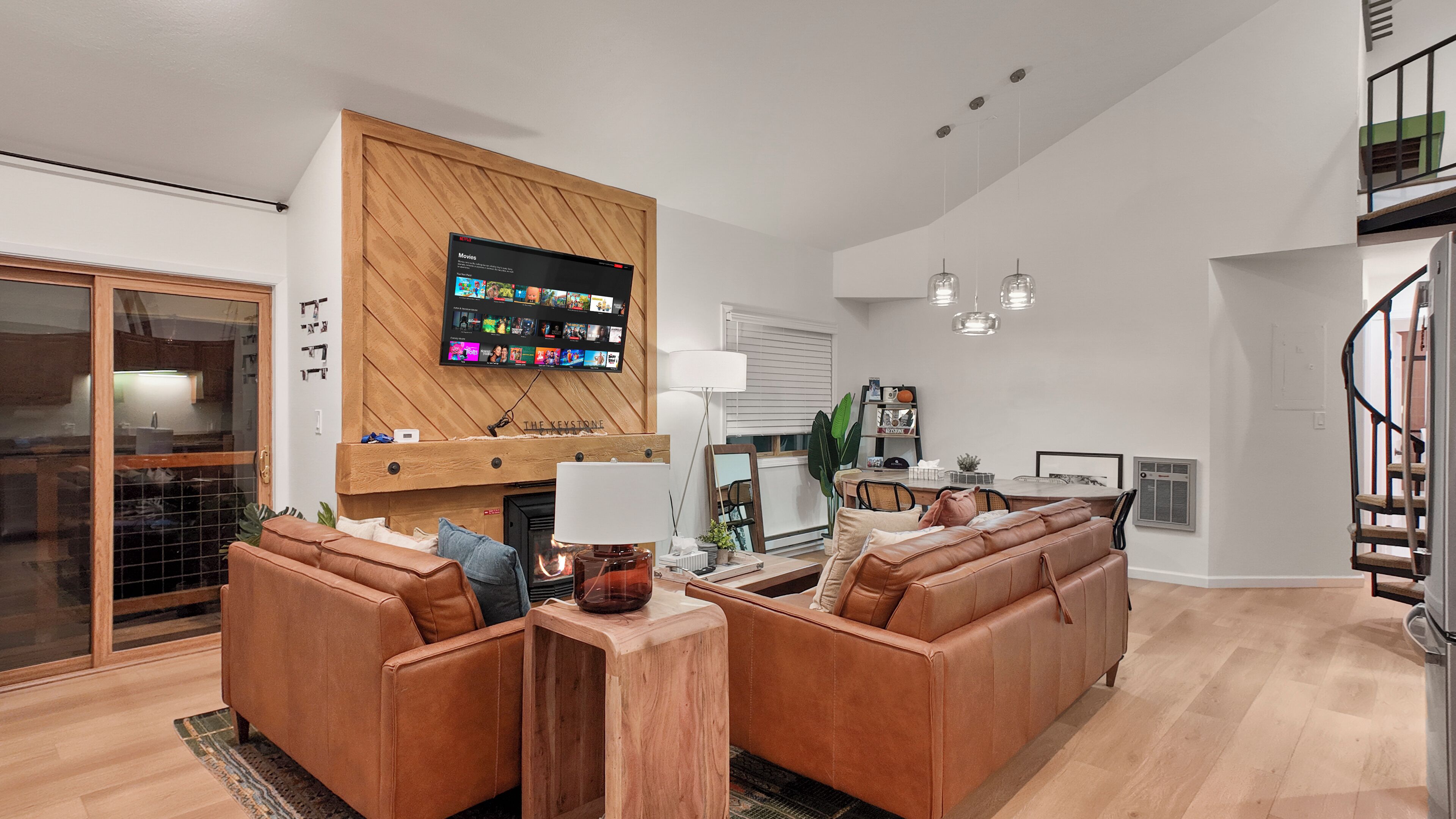 Smart-TV, bøker og printere