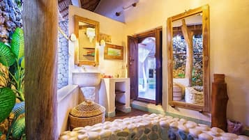 Premium Villa | Bathroom