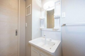 Room - MAT HIKIFUNE (Tokyo)