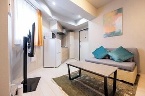 Living area - MAT HIKIFUNE (Tokyo)