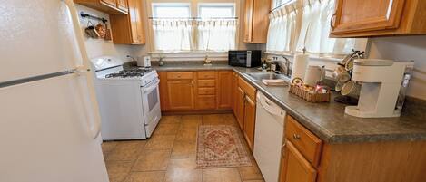 ميكروويف، فرن، موقد طهي مسطح، غسالة أطباق