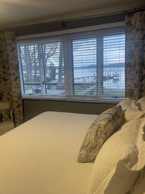 1 soverom, skrivebord, strykejern/-brett og wi-fi (inkludert)