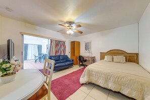 Apartment (0 Bedroom) | Interior