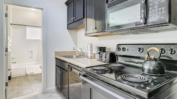 Apartment (0 Bedroom) | Interior