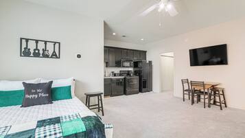 Apartment (0 Bedroom) | Interior