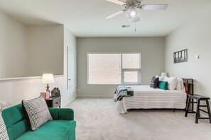 Apartment (0 Bedroom) | Interior