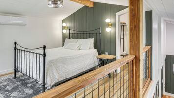 Apartment (0 Bedroom) | Interior