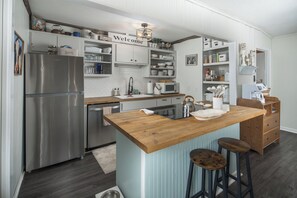 Mikroaaltouuni, uuni, liesi, astianpesukone