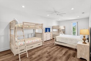 8 bedrooms, iron/ironing board, WiFi, bed sheets