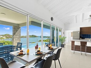 Dining - Oceanview Villa + Private Infinity Pool Oysterpond (Oysterpond)