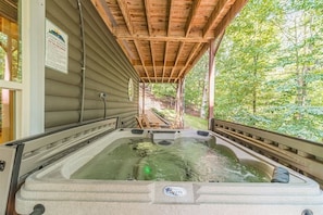 Bain à remous extérieur