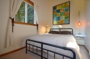 2 quartos, ferros/tábuas de passar roupa, Wi-Fi, roupa de cama