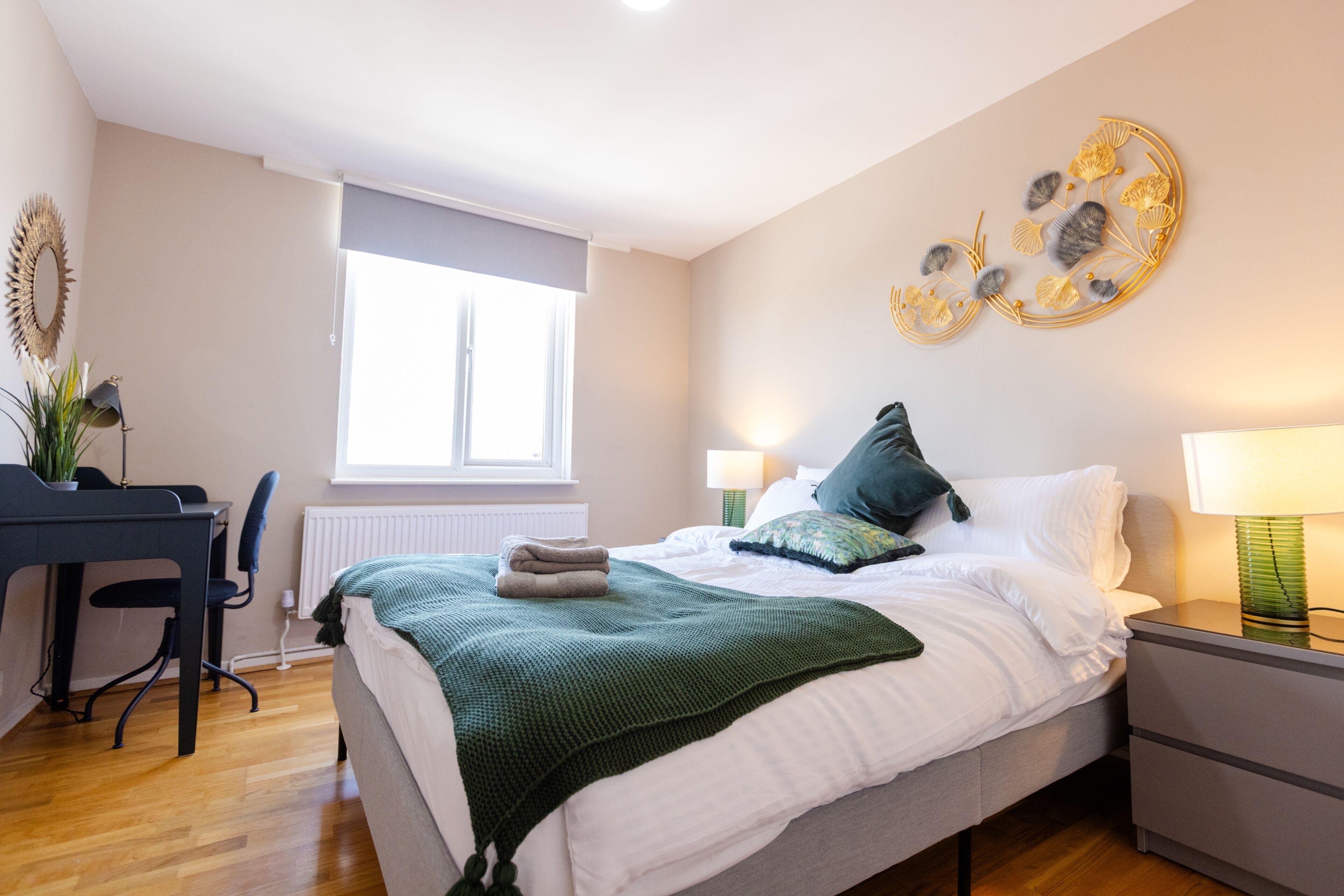 2 bedrooms, WiFi (free), bed sheets