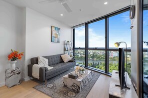 Televisio, työhuone