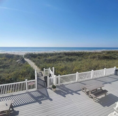 Direct Access to Amazing Beach - Ground Floor - Family Friendly - 2Br 2Ba