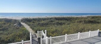 Direct Access to Amazing Beach - Ground Floor - Family Friendly - 2Br 2Ba