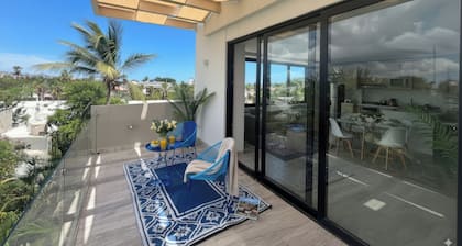 2-bedroom apartment in peaceful San José del Cabo with AC, fitness room