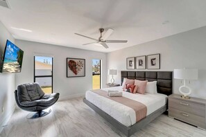 3 bedrooms, desk, iron/ironing board, WiFi