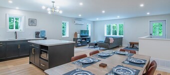 Family Cottage near Burk’s Falls | Starlink WiFi • Games Room • Fire Pit