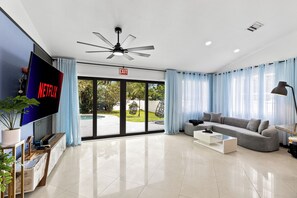 Smart TV, fireplace, music library, computer monitors