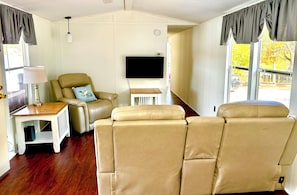 Smart TV - Lakefront home with covered boat dock on Lake Secession in Abbeville, SC. (Abbeville)