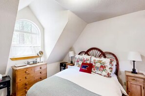 3 عدّة غرف نوم وواي فاي مجانًا وملاءات أسرّة