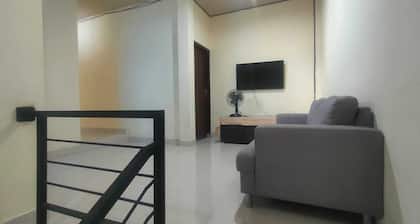 Lovely 3-bedroom house with AC in Mataram