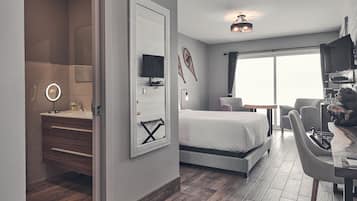 Erable (Queen) | In-room safe, soundproofing, free WiFi