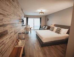 Charme (King) | Cofres nos quartos, quartos à prova de som, Wi-Fi de cortesia