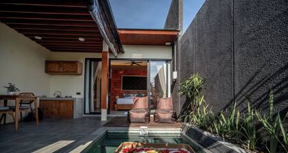 Uma Sari Private Villa