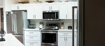 Blue Anchor- 8 bedrooms with indoor pool and movie theater