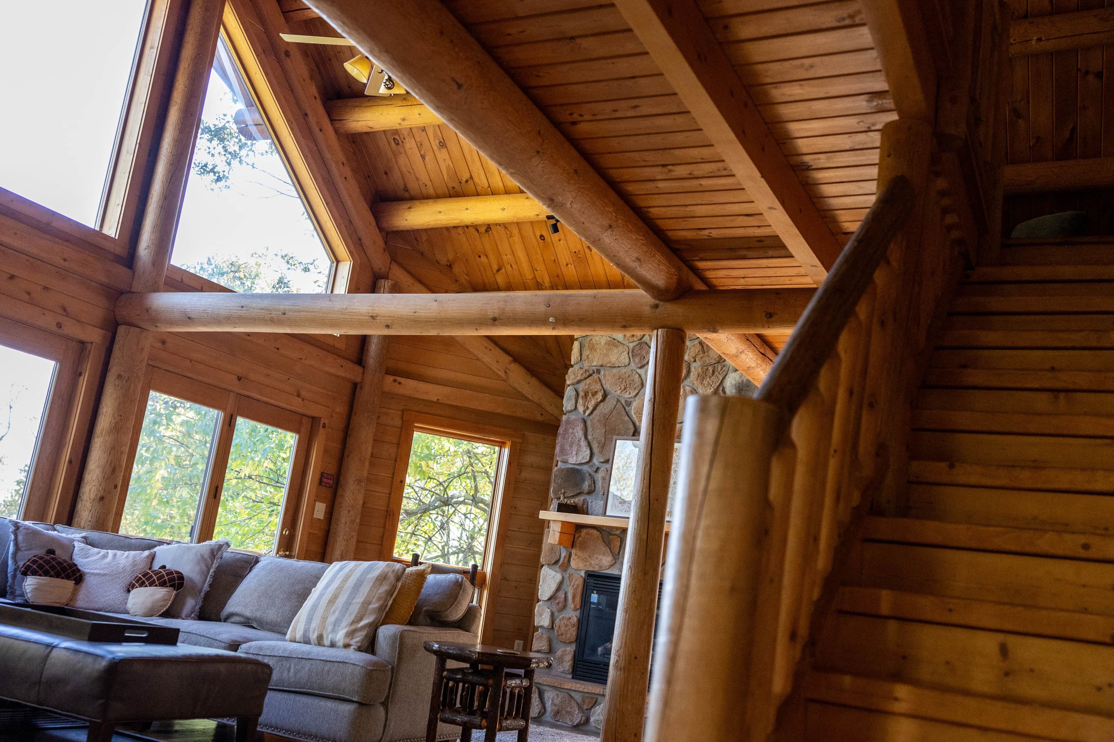 電視、壁爐、乒乓球設施