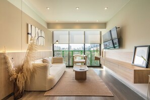 Smart TV - geko| Rice_ 2BR in the heart of San Isidro (San Isidro)