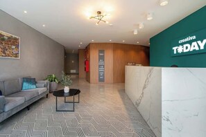 Lobby - Geko |Refreshing 2BR w/Pool in heart of San Isidro (San Isidro)