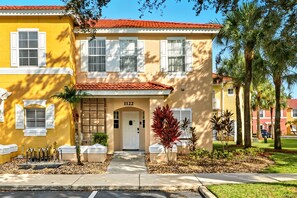 Exterior - Resort stay~Pool Access~Peaceful Retreat~Balcony (Kissimmee)