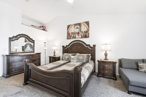 4 bedrooms, desk, iron/ironing board, travel cot