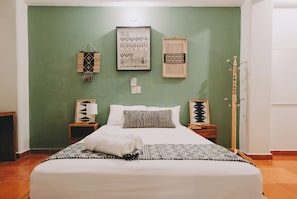 Perushuone | Ylelliset vuodevaatteet, ilmainen Wi-Fi, vuodevaatteet