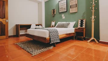 Quarto básico | Roupas de cama premium, Wi-Fi de cortesia, roupa de cama