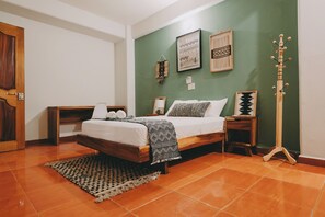 Basic Room - Hotel Posada Girasol (Puerto Escondido)