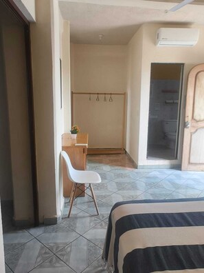 Studio Suite Superior, balkon | Meja kerja dan Wi-Fi gratis
