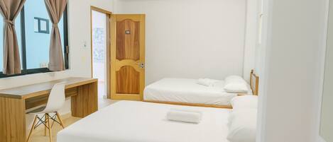 Comfort Room | Premium bedding, free WiFi, bed sheets