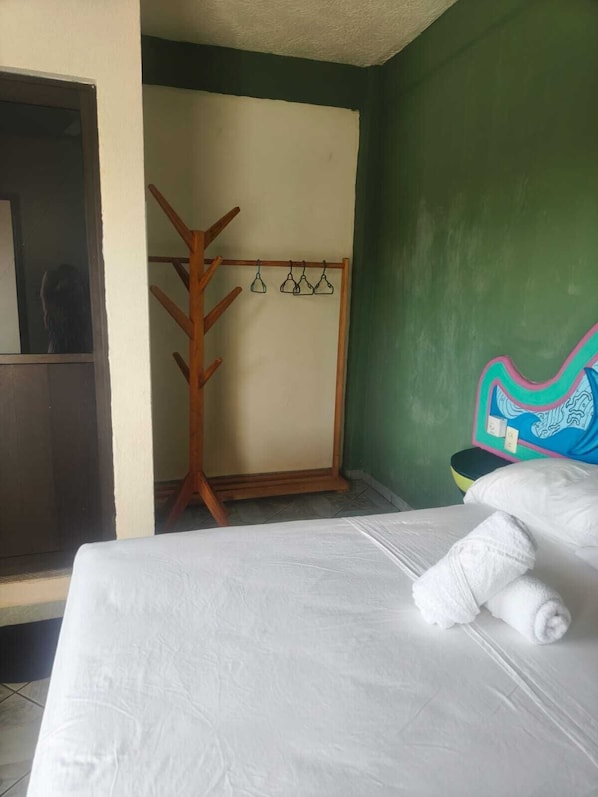 Standard Double or Twin Room, 1 Queen Bed, Balcony, City View | Desk, free WiFi