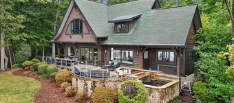 Paradise Peninsula - Luxurious Home w pool, hot tub, beach, kayaks