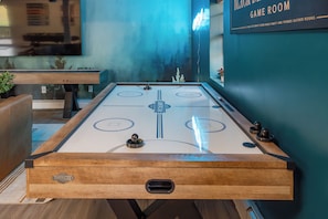 Spielezimmer
