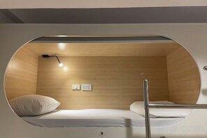 Unclassified image, 2 of 20, button - Central Pattaya Hostel (Pattaya)