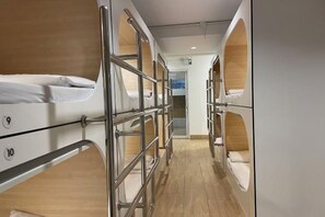 Uklassifisert bilde, 2 av 26, knapp