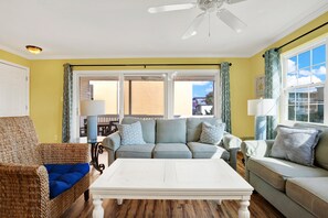 Smart TV - Unwind at Bee by the Sea | Heated Pool Access (Tybee Island)