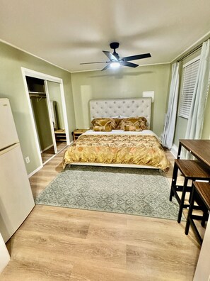 1 bedroom, iron/ironing board, WiFi, bed sheets