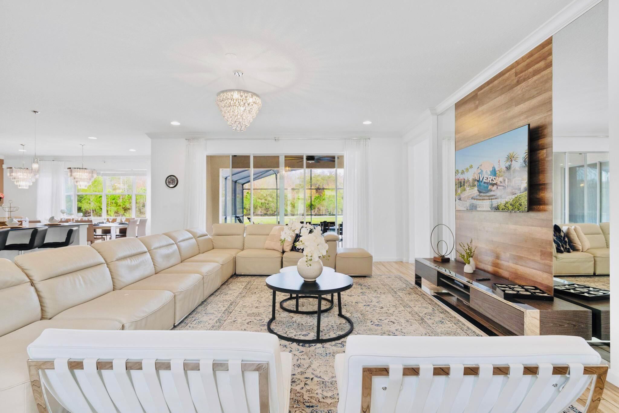 المنشأة من الداخل