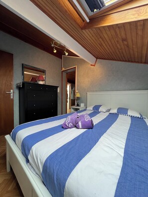 4 Schlafzimmer, Bügeleisen/Bügelbrett, Reisekinderbett, kostenloses WLAN